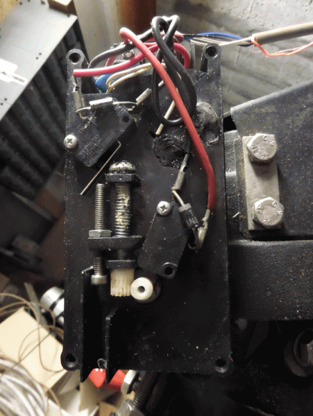 post-37533-0-18556300-1460537163_thumb.gif