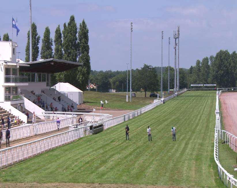GCR_F267_1_PMU LION D'ANGERS_0100 11049_H_9600_20180619_145233.jpg