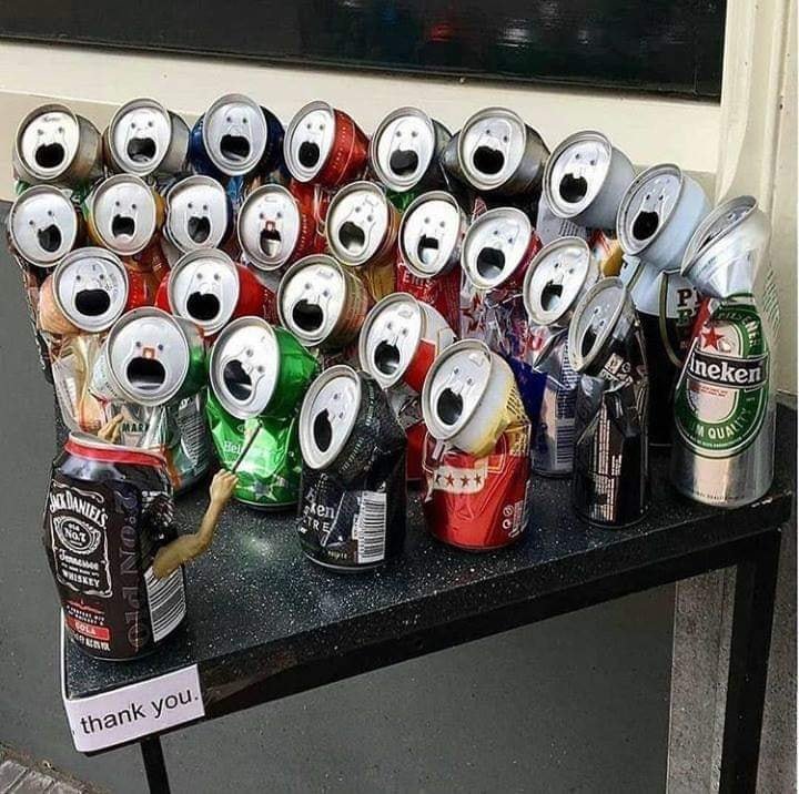Blikjes.jpg.bcd5767cbfe7c66b3e0c789041ce44b7.jpg