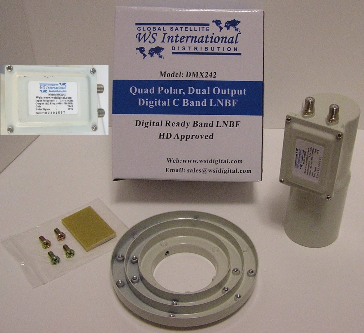 WS International DMX242 Twin -- Dual Output Extended C Band LNBF.jpg