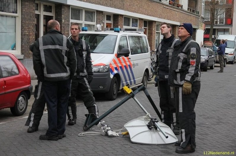 2108896370_SchotelvaltvanbalkoninGroningen.jpg.d3db448e43f08a69bb637d009c3f694c.jpg