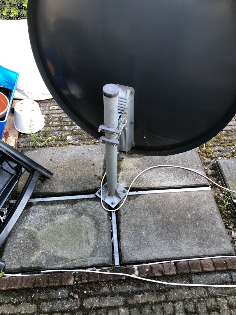 Triax100cmAchterkant.jpg
