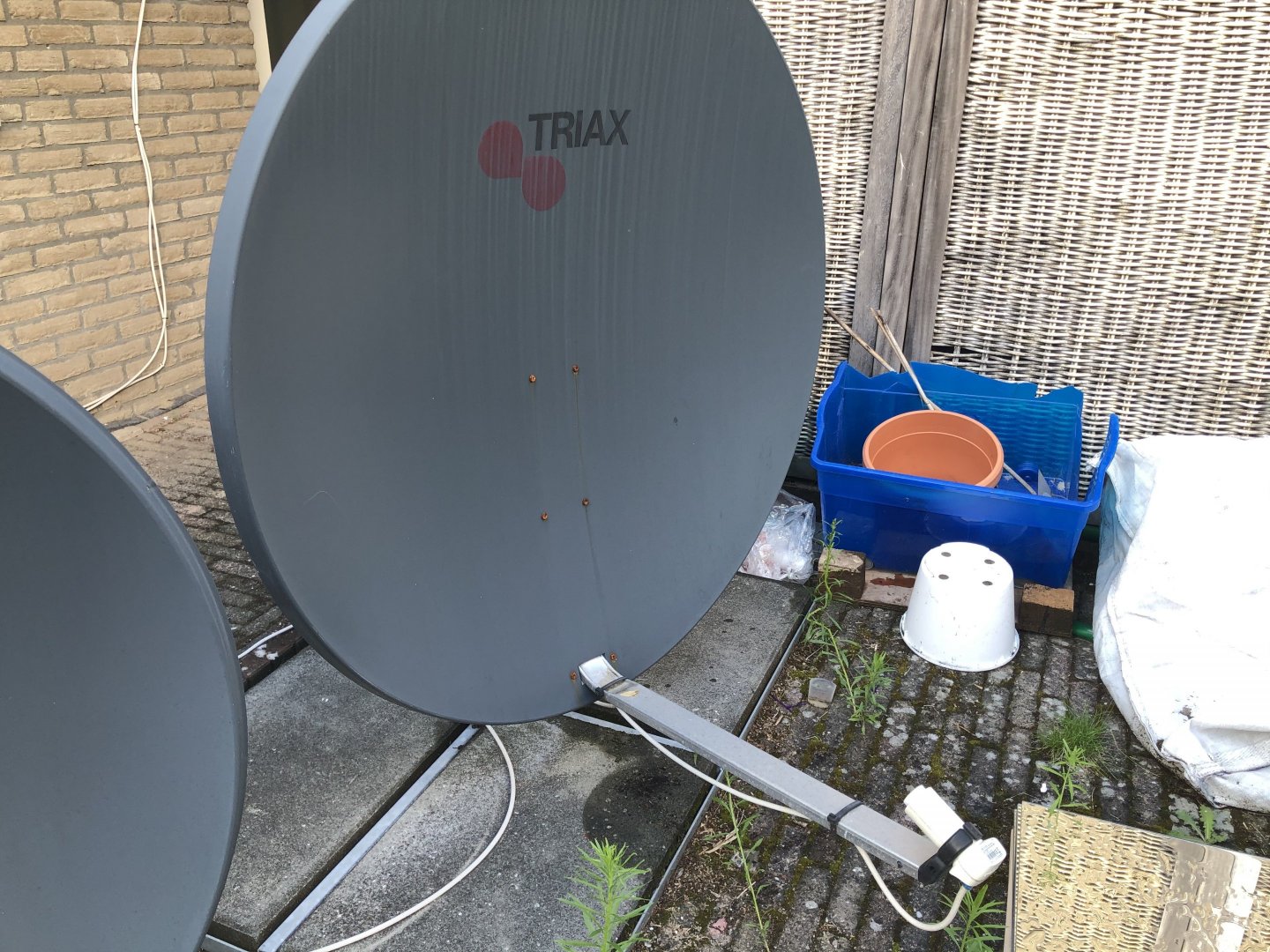 Triax100cmVoorkant.jpg