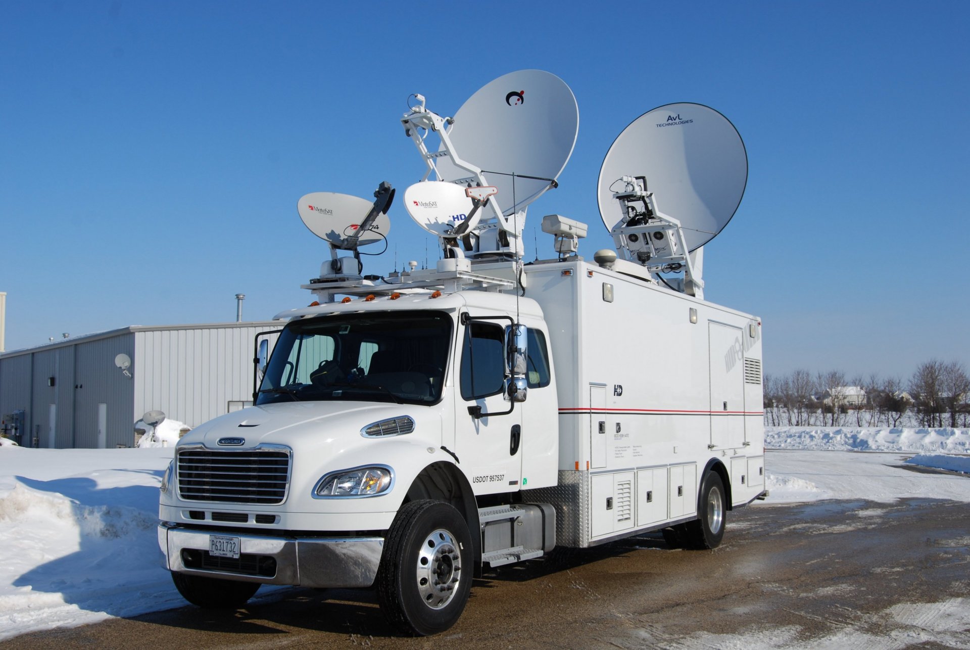 broadcastcar-21.jpg