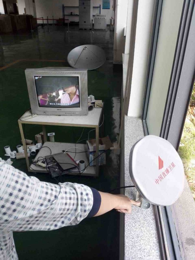 Tv-digital-26-cm-ku-band-lnb-en-mini-antena-satelital-incorporada-lnb-HD-Visi-n.jpg_q50.thumb.jpg.dd8888eba963508d380f9f326459c95a.jpg