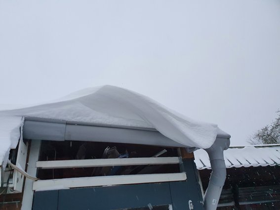 2021086377_sneeuwintwente5.jpg.54e5377ccef8afdf957939100e60f9fa.jpg