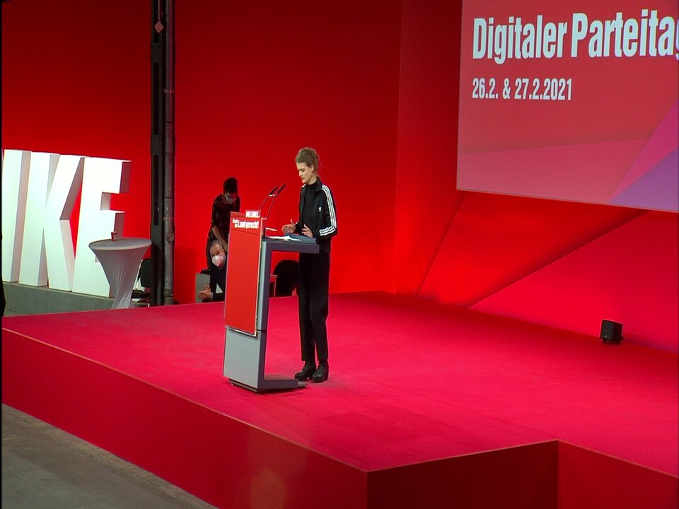 vlcsnap-2021-02-27-14h59m06s075.jpg