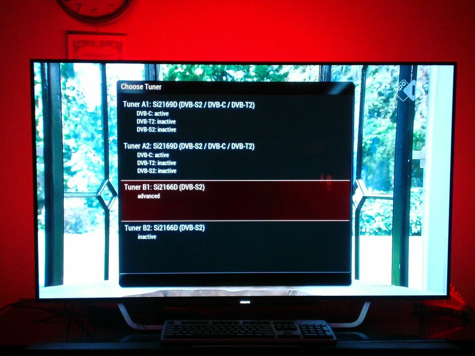 Dvb-s2x-2166d-tuner-ingebouwd.jpg