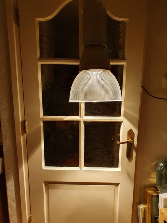 321495002_industrielelamp4metwarmwitteledlamp.thumb.jpg.97417a4cba2c63dc61b304affe463a3f.jpg