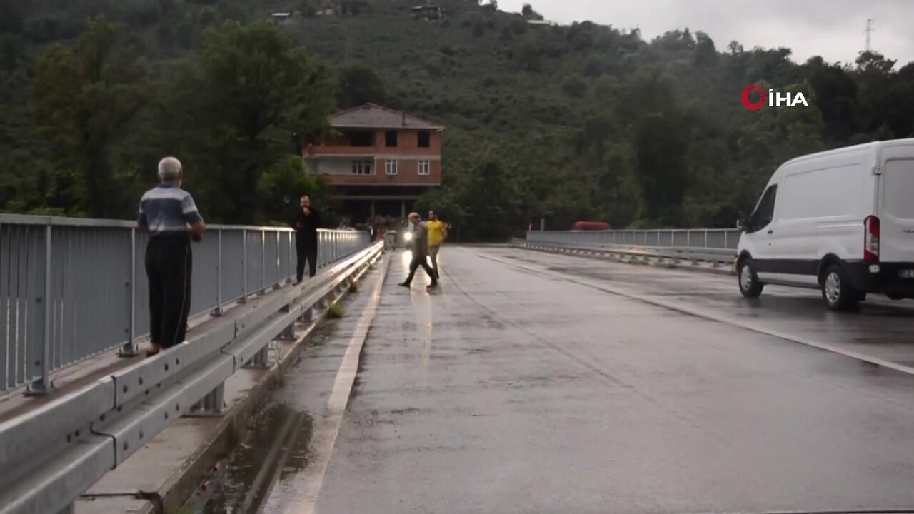 vlcsnap-2021-08-14-15h30m30s560.jpg