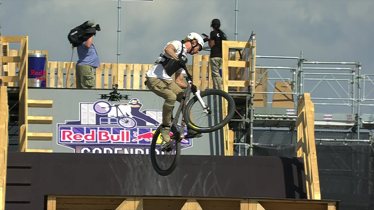 vlcsnap-2021-08-14-20h25m46s925.jpg