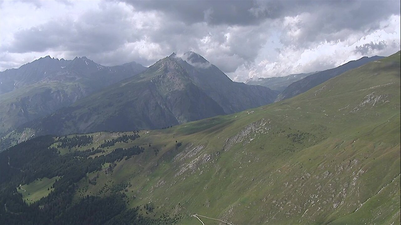vlcsnap-2021-08-22-15h20m14s825.jpg