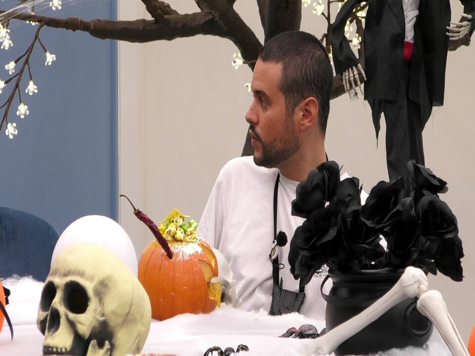 vlcsnap-2021-10-31-22h32m06s708.jpg