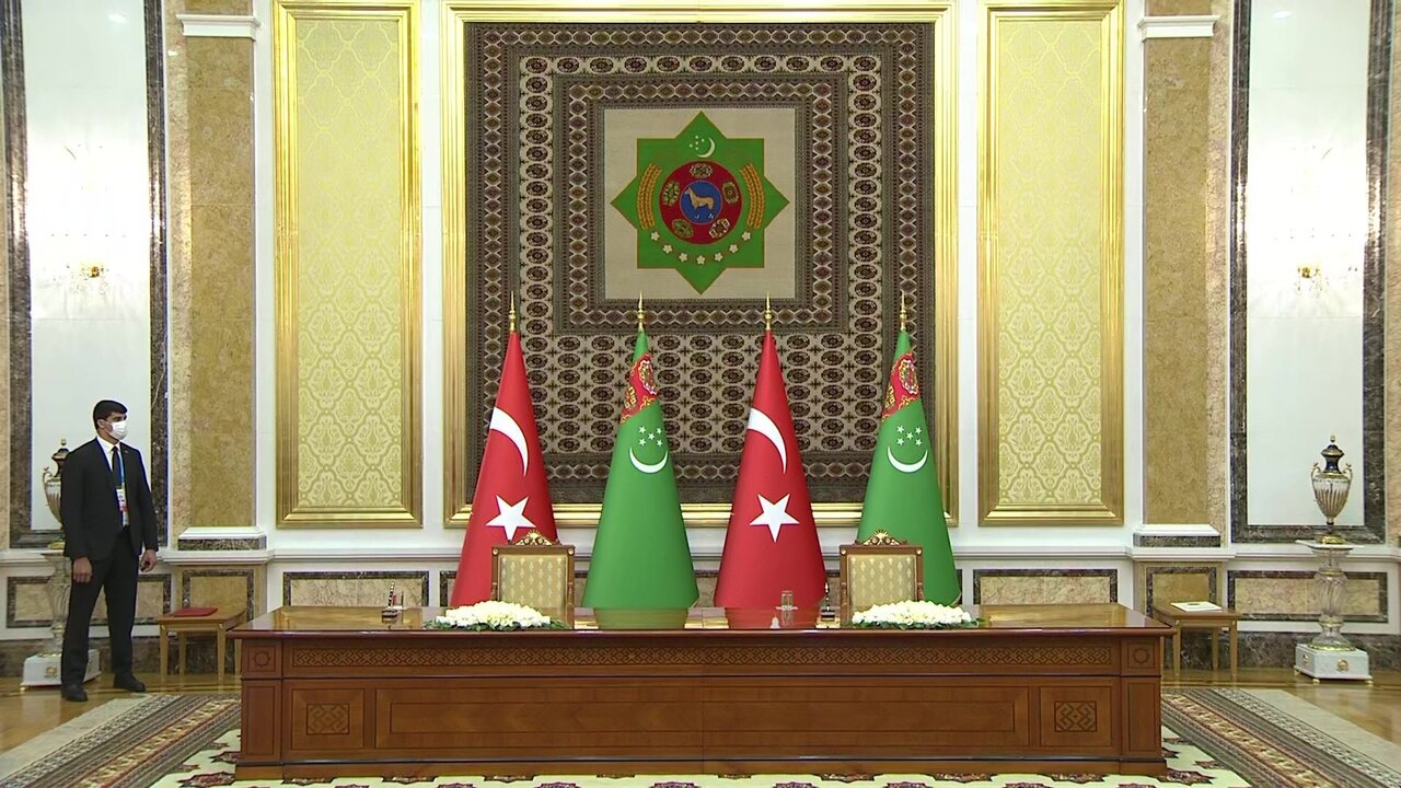 vlcsnap-2021-11-27-13h50m06s755.jpg