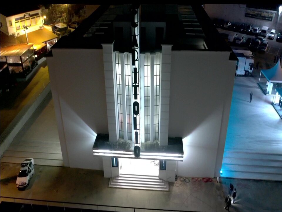 vlcsnap-2022-01-13-19h38m37s476.jpg