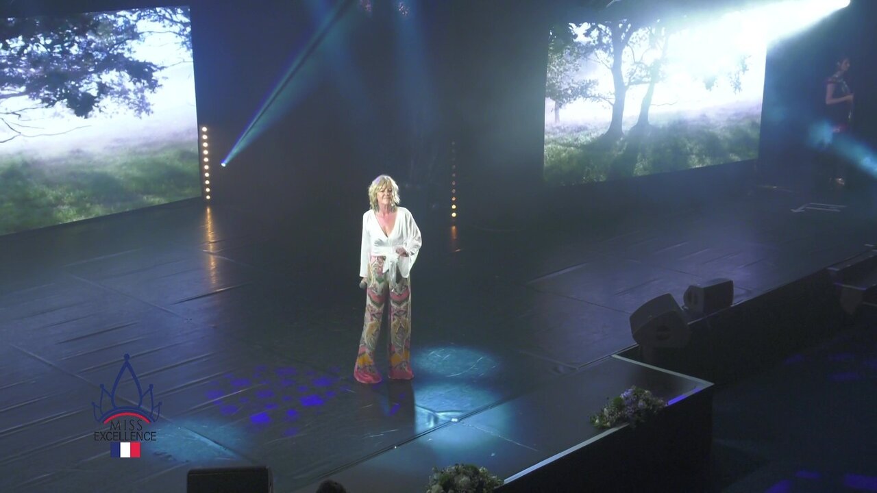 vlcsnap-2022-05-14-23h18m00s623.jpg