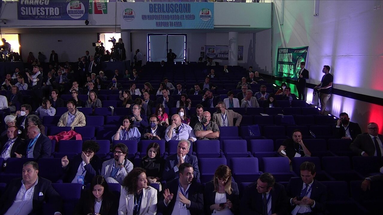 vlcsnap-2022-05-20-19h41m12s885.jpg