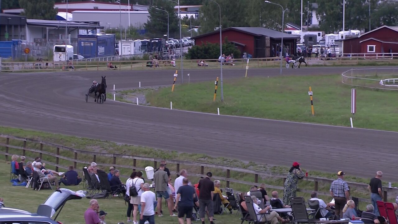 vlcsnap-2022-07-08-19h05m04s183.jpg