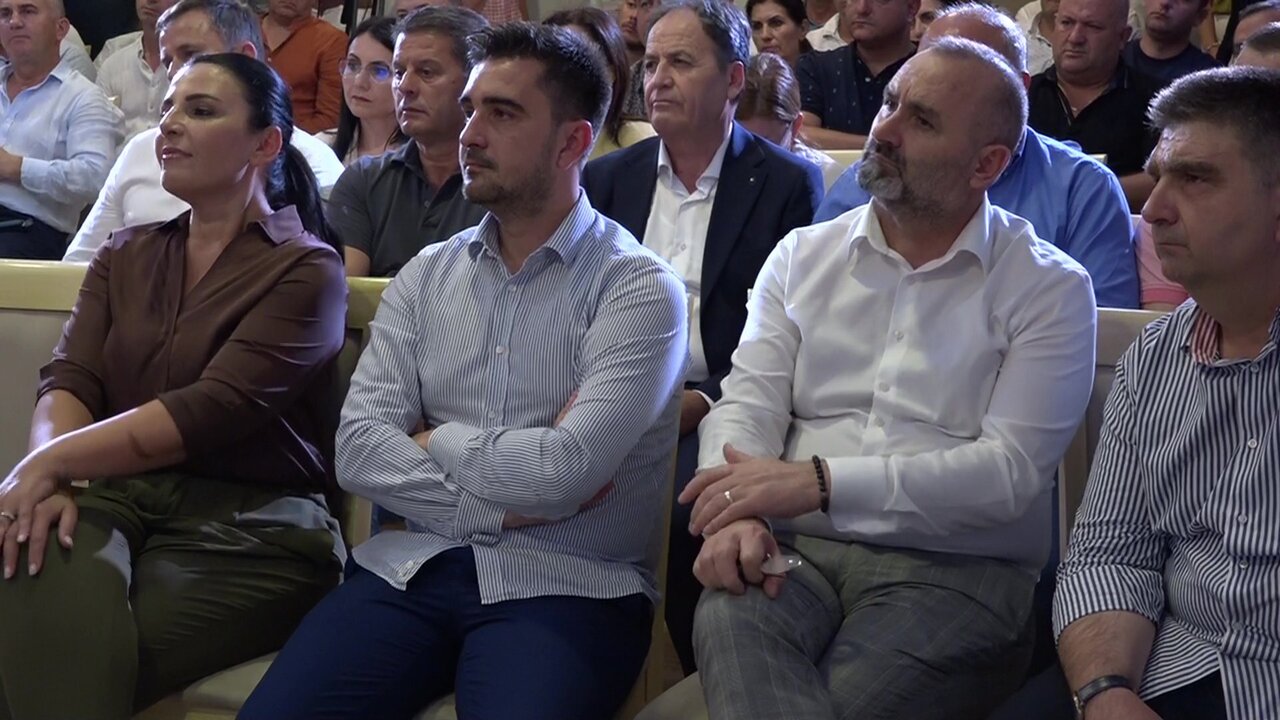 vlcsnap-2022-07-22-21h14m52s983.jpg