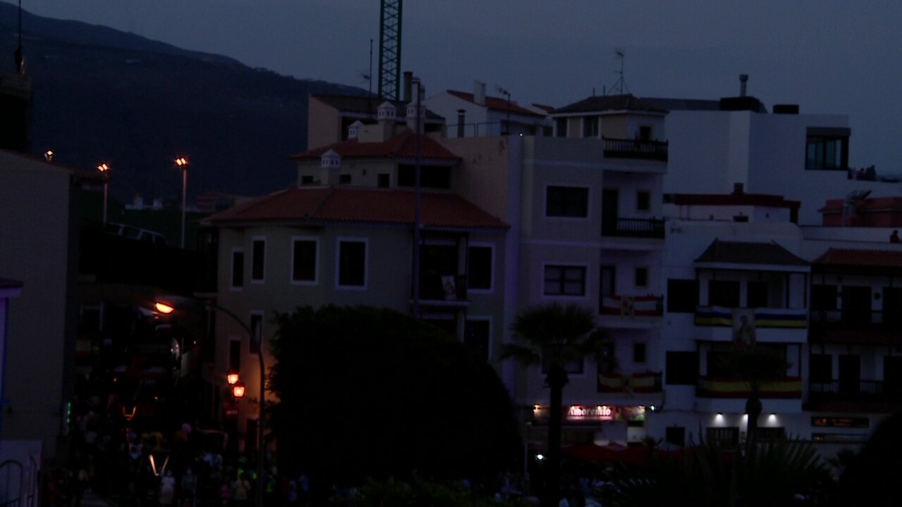 vlcsnap-2022-08-14-22h04m34s363.jpg