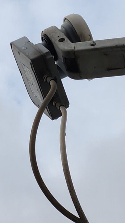 lnb2.jpg