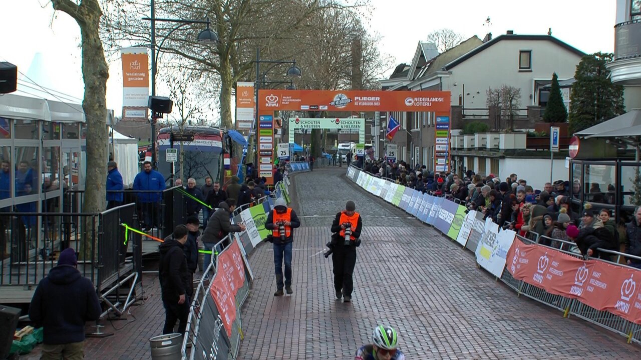 vlcsnap-2023-01-15-13h34m10s921.jpg
