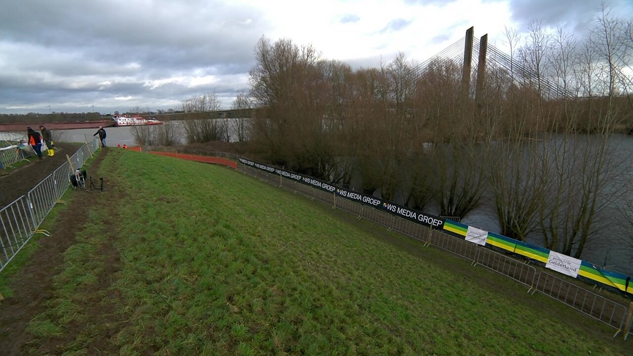 vlcsnap-2023-01-15-13h38m51s259.jpg