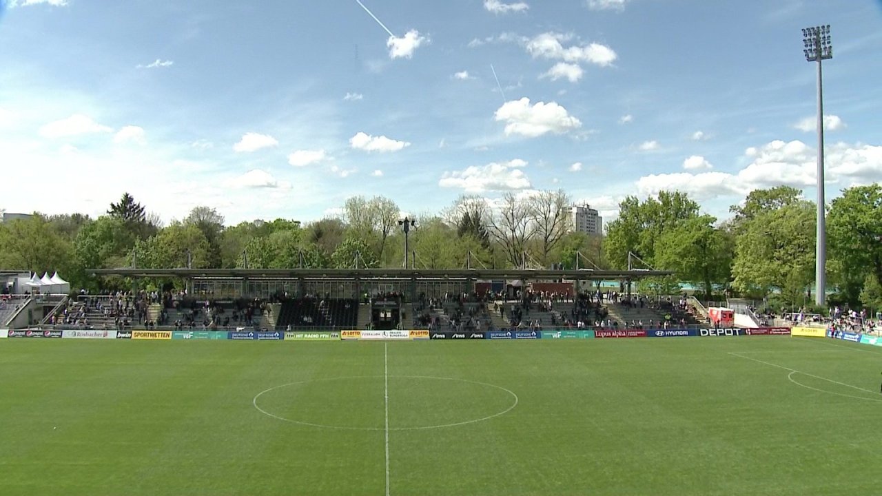 vlcsnap-2023-04-30-15h08m01s392.jpg