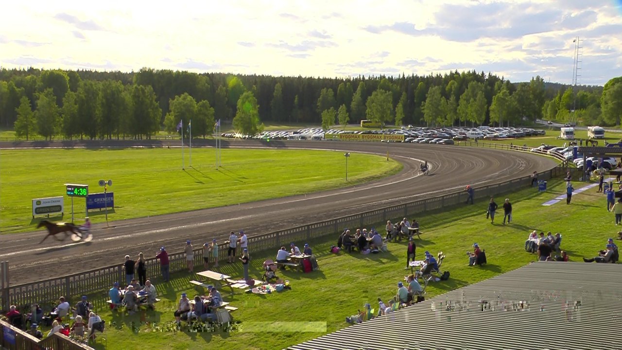 vlcsnap-2023-05-31-19h44m12s877.jpg