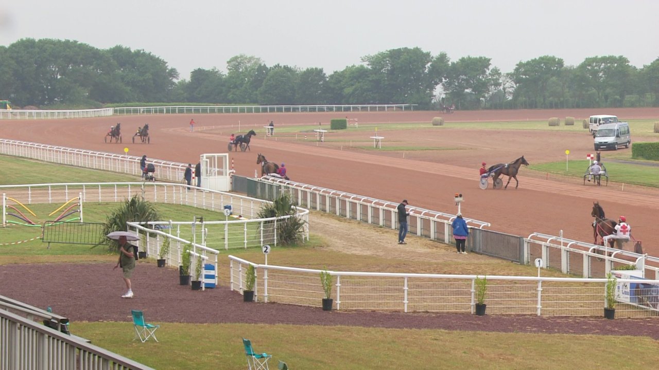 vlcsnap-2023-06-18-13h05m03s842.jpg