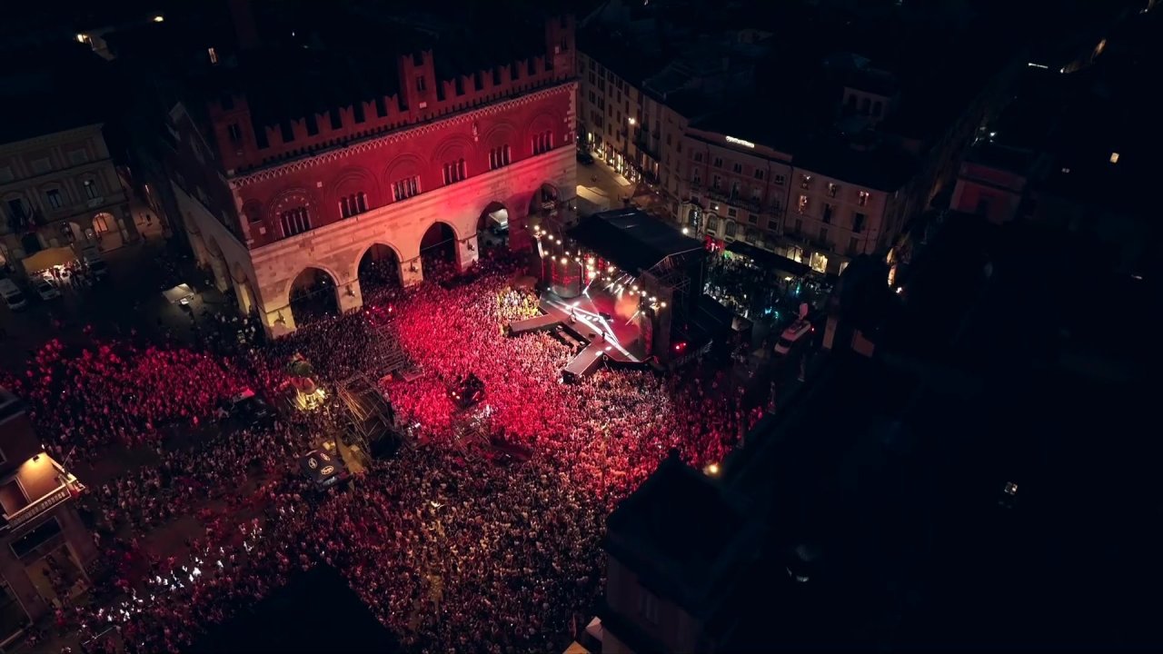 vlcsnap-2023-06-26-22h00m36s396.jpg