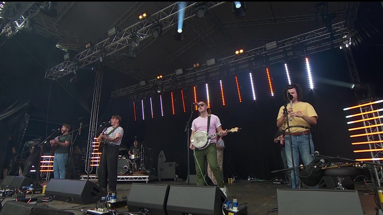 vlcsnap-2023-07-08-22h57m09s849.jpg