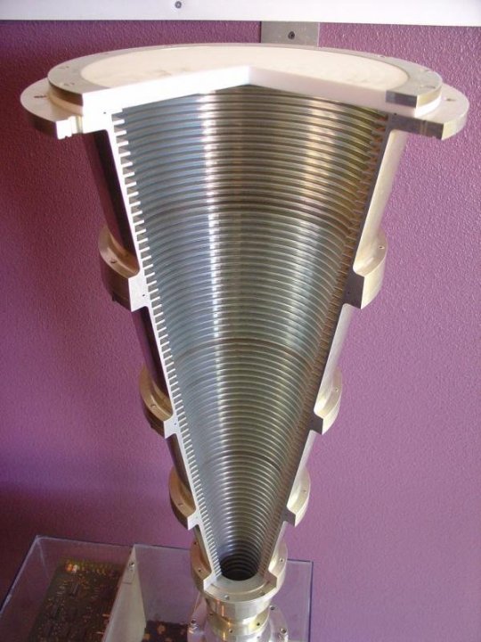 gregorianfeedhorn.thumb.jpg.46822e37cb99258de0750e0ff5bb5bb7.jpg