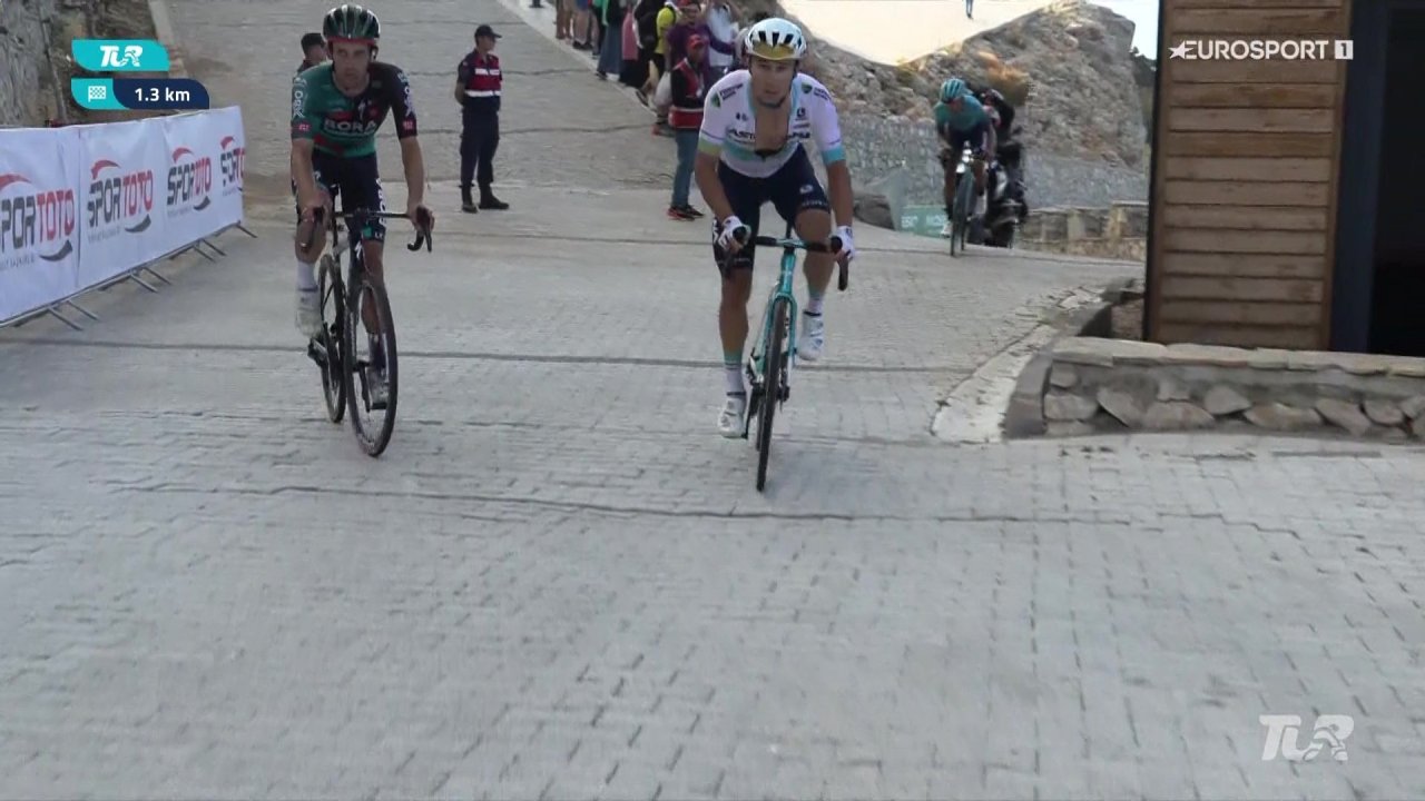 vlcsnap-2023-10-10-19h51m26s948.jpg