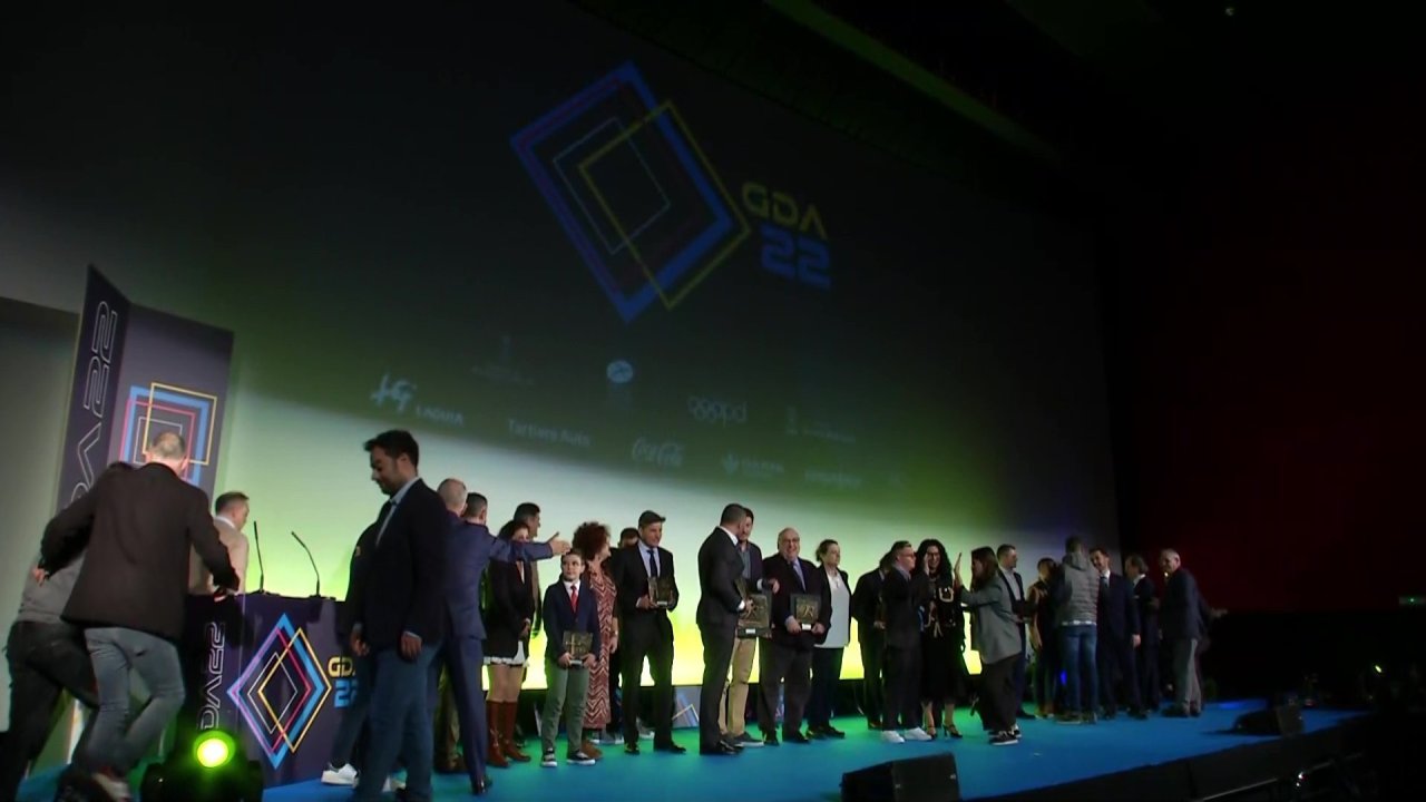 vlcsnap-2023-12-15-20h32m10s195.jpg