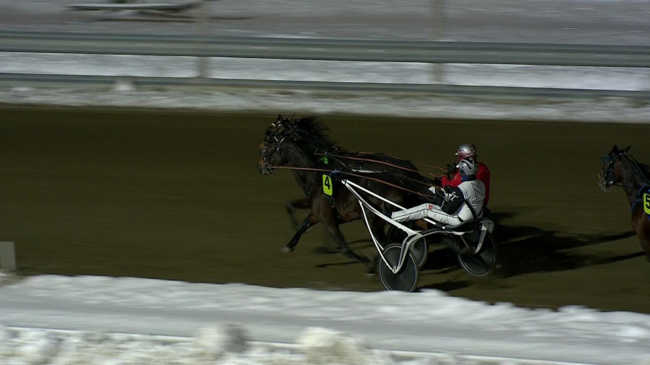 vlcsnap-2023-12-27-21h58m17s283.jpg