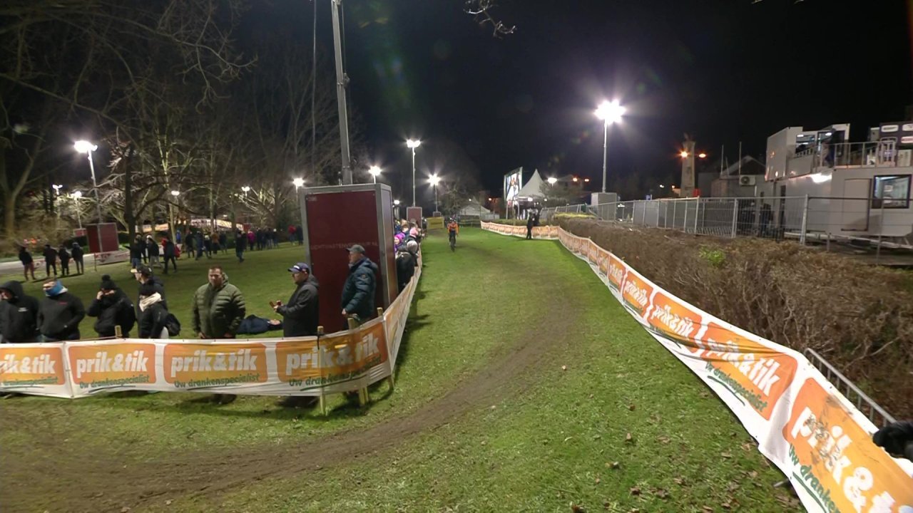 vlcsnap-2023-12-28-18h31m25s803.jpg