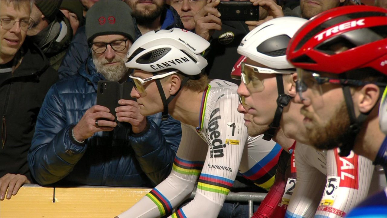 vlcsnap-2023-12-28-21h55m42s801.jpg