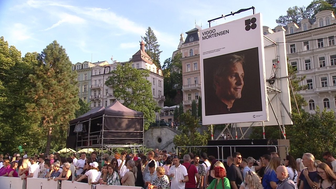 vlcsnap-2024-06-28-19h57m01s318.jpg