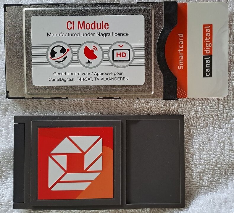 CI+ modules CD 702 en TVV 803.jpg
