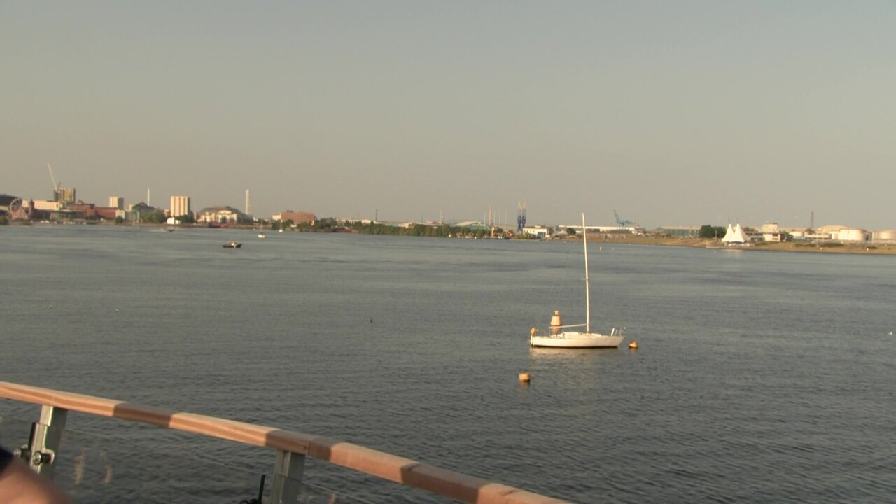vlcsnap-2025-08-12-19h27m33s936.jpg