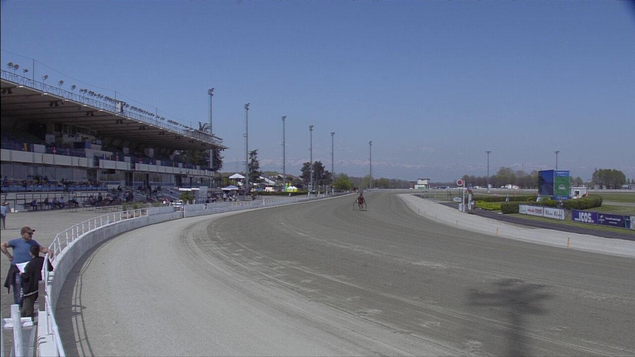vlcsnap-2026-04-06-14h55m28s185.jpg